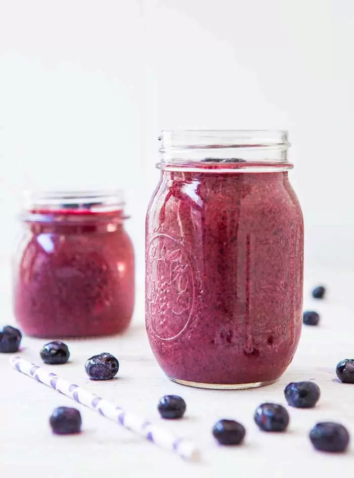 Smoothies That Taste Like Pie - blueberry-pie-smoothie