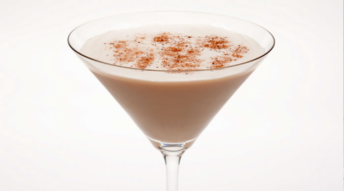 Brandy Alexander Recipe with Ice Cream