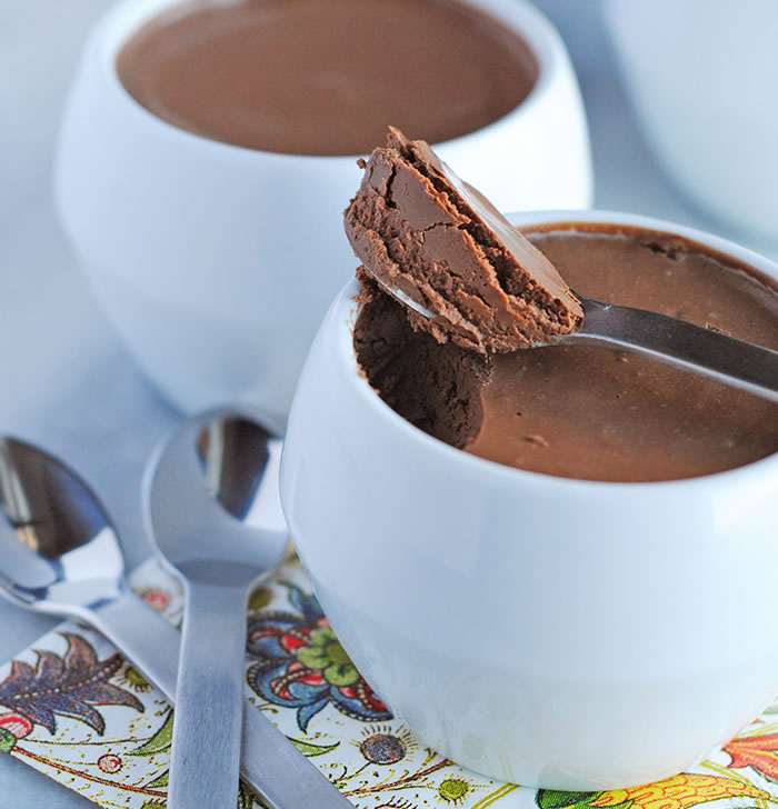 Chocolate Cardamom Pots du crème made in your Blendtec or Vitamix blender by @theblenderist via @BlenderBabes