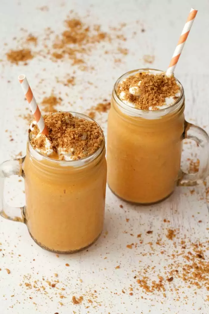 Smoothies That Taste Like Pie - carrot-cake-smoothie