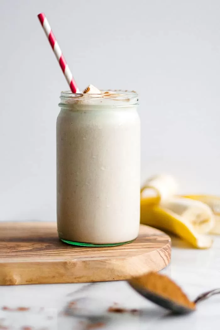 Cinnamon Roll Protein Smoothie