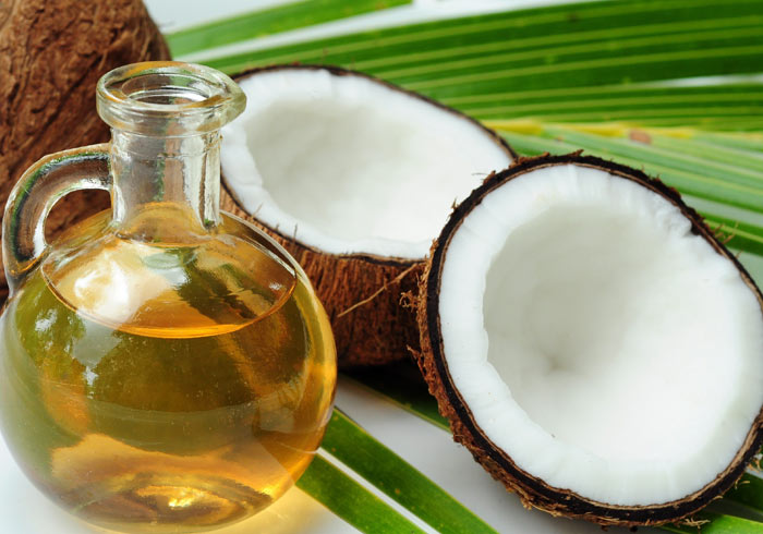 7 Ways Coconut Oil Can Improve Your Health by @BlenderBabes