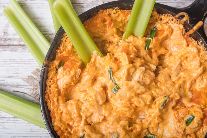 Skinny Buffalo Chicken Dip by @BlenderBabes